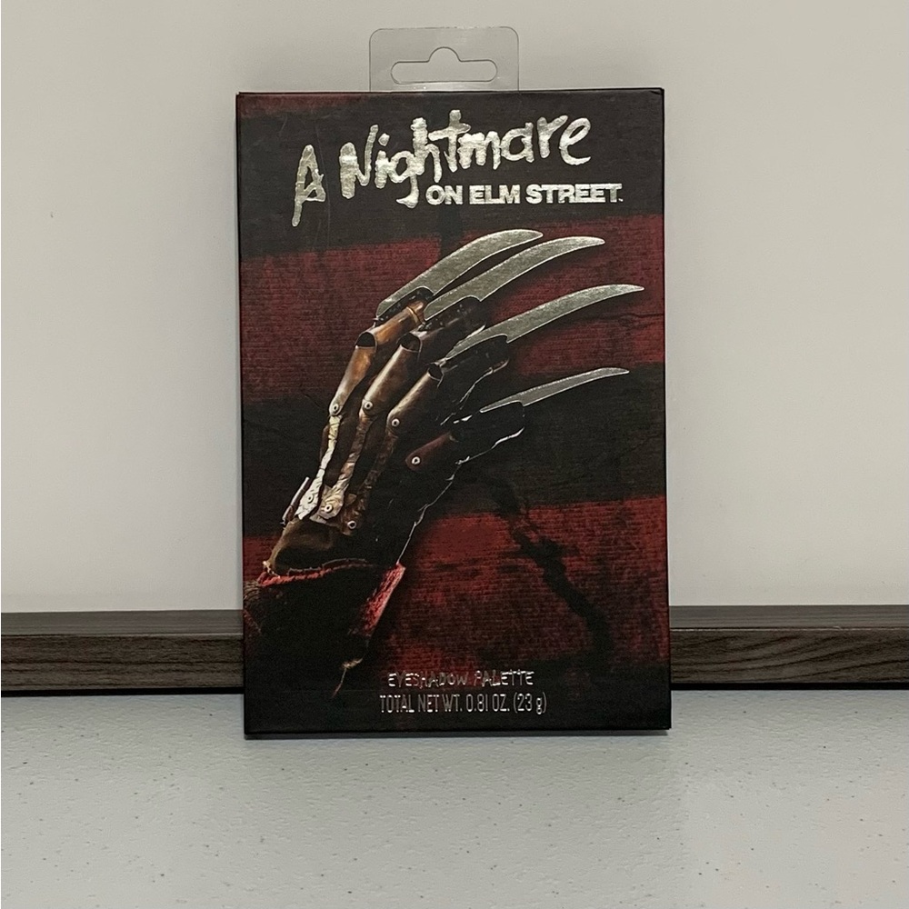 Taste Beauty x A Nightmare on Elm Street Eyeshadow Palette-New